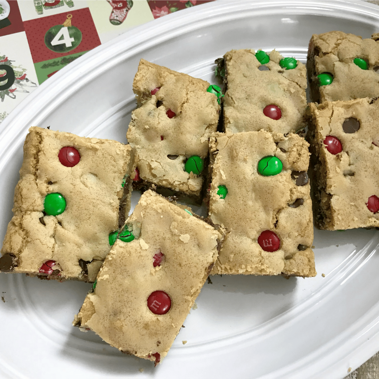 Santa’s Favorite Cookies – M&M Cookie Bars