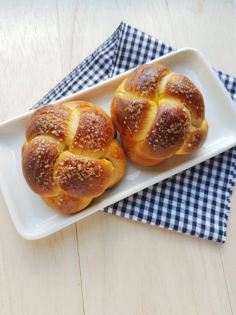 Woven Challah Buns